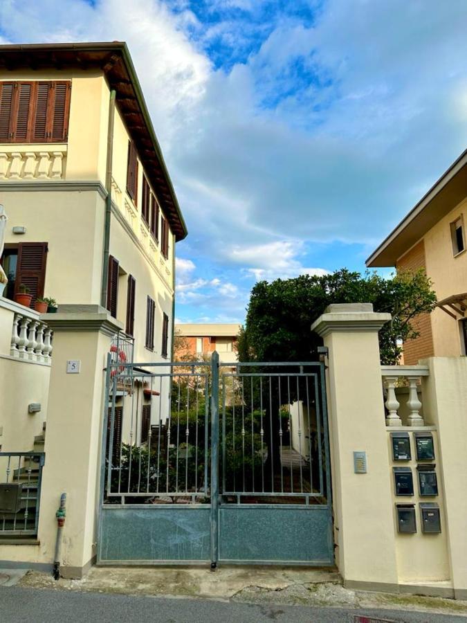 La Casa Di Filippo Apartment Quercianella Exterior photo